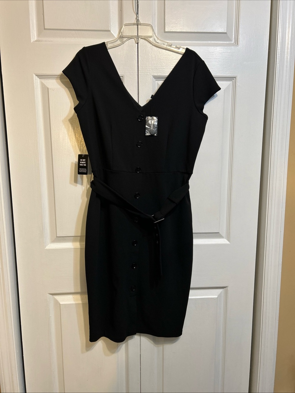 NWT EXPRESS𝅺 Cap Sleeve Button Front Belted Sheath Dress Size L Large V-necklin